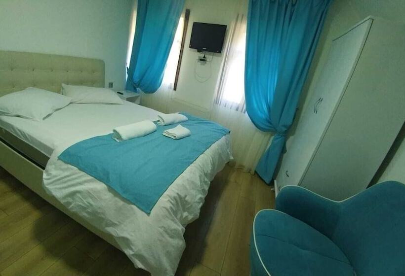 پانسیون Konak Suit Apart