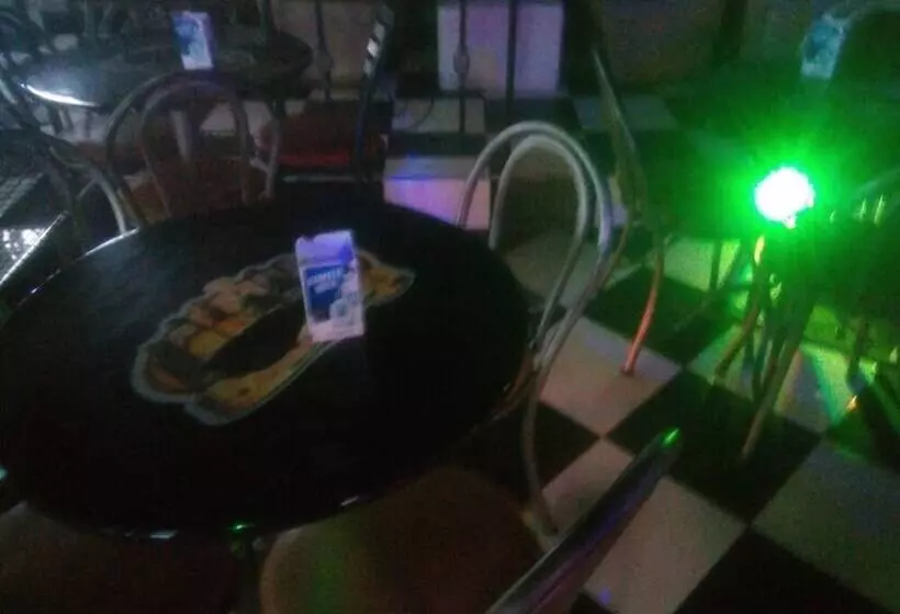 پانسیون Neebz Guest Rooms