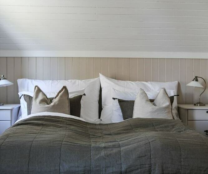 Pension Petrines Guesthouse