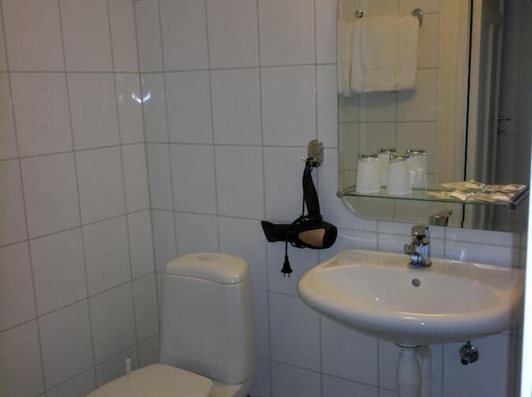 Pension Petrines Guesthouse