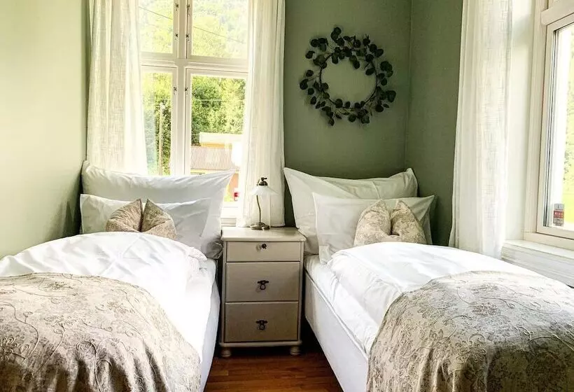 Majatalo Petrines Guesthouse