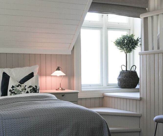 Pension Petrines Guesthouse