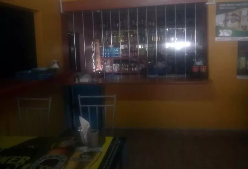 پانسیون Reed Hotel Annex
