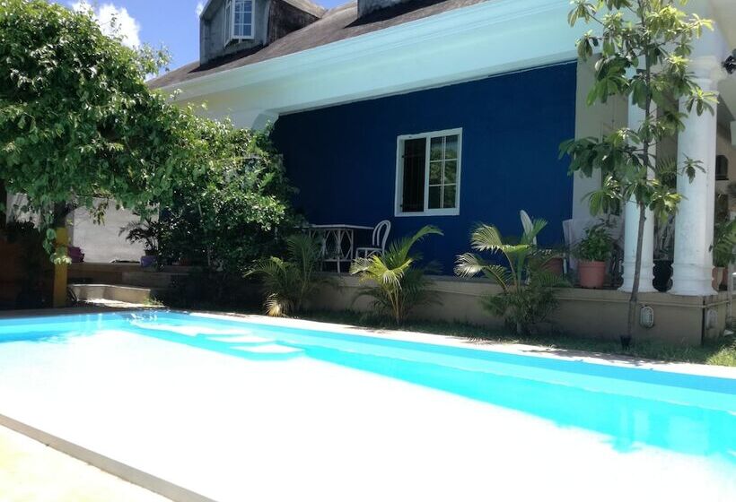 پانسیون St Exupéry Chambre D Hôtes