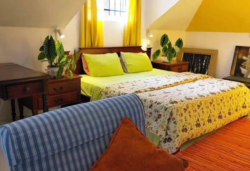 پانسیون St Exupéry Chambre D Hôtes