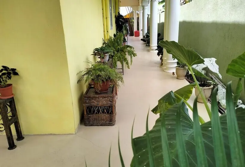 پانسیون St Exupéry Chambre D Hôtes