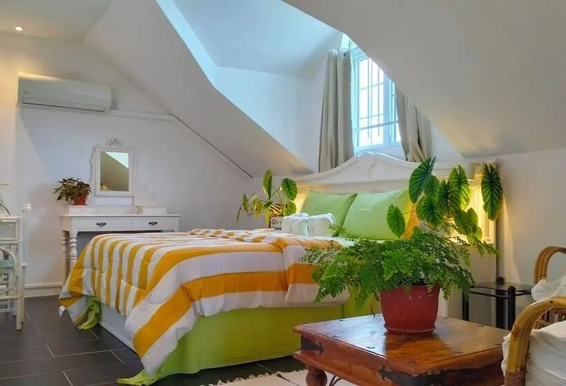 پانسیون St Exupéry Chambre D Hôtes