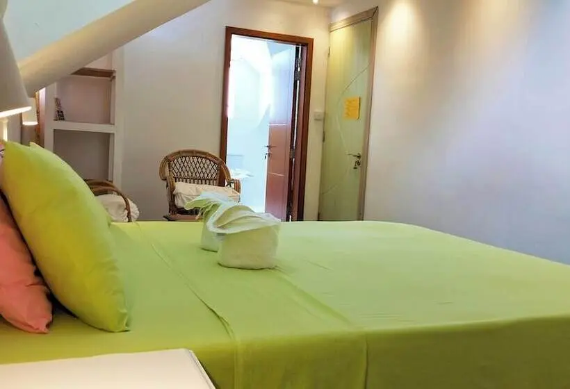 پانسیون St Exupéry Chambre D Hôtes