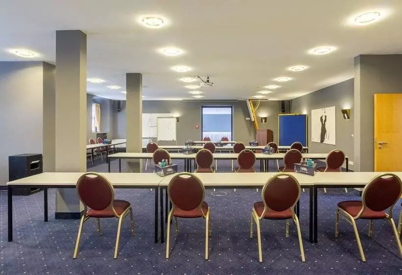 Sl Otel Im Parforcehaus