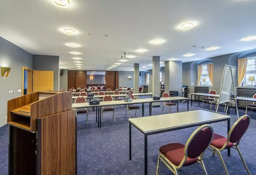 Sl Otel Im Parforcehaus