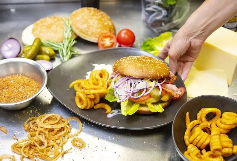 Sl Otel Im Parforcehaus