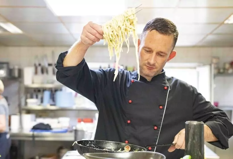 Sl Otel Im Parforcehaus