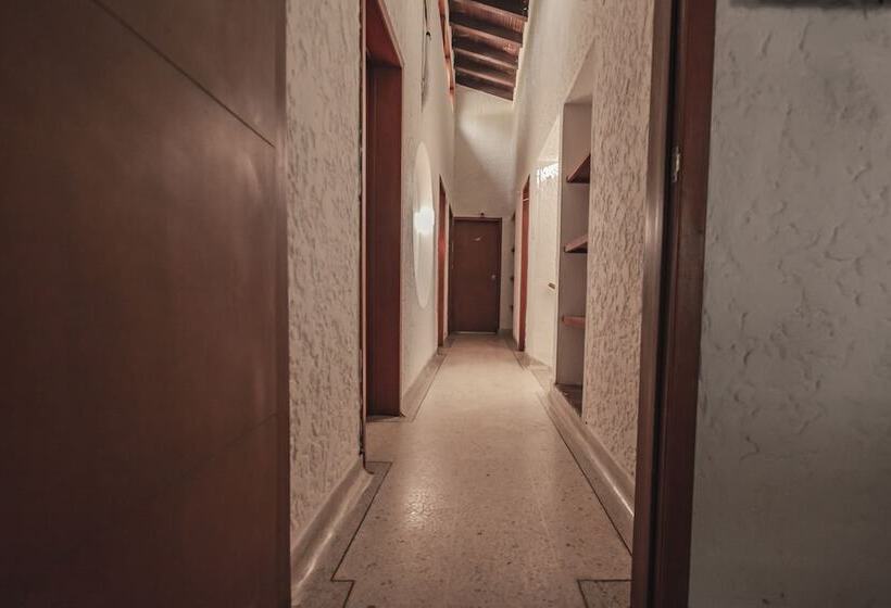 تختخواب و صبحانه Casa Lago Boutique