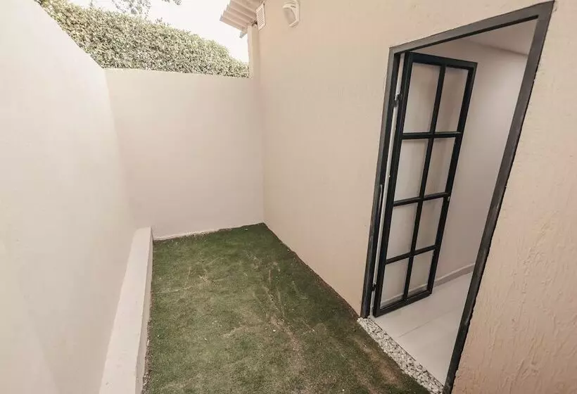 تختخواب و صبحانه Casa Lago Boutique