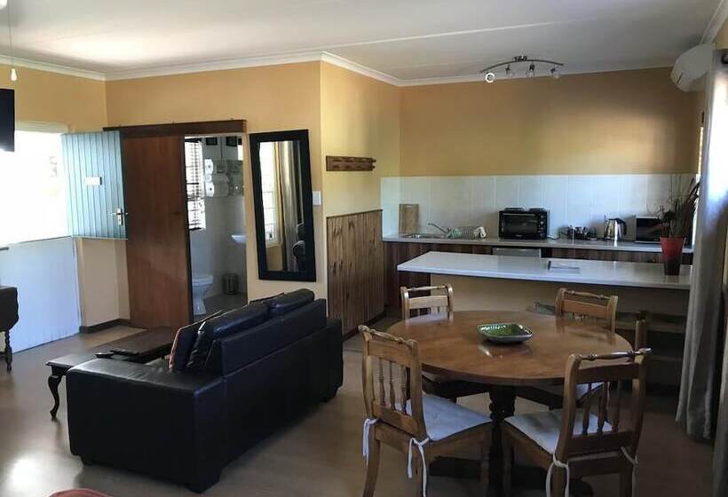 مبيت وإفطار Elephant S Eye Lodge