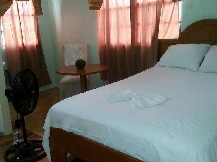 تختخواب و صبحانه Ms Holder S Comfort Villa