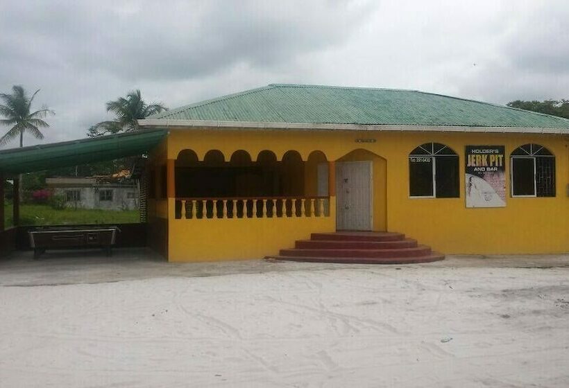 تختخواب و صبحانه Ms Holder S Comfort Villa