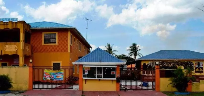 Aamiaismajoitus (B&B) Ms Holder S Comfort Villa