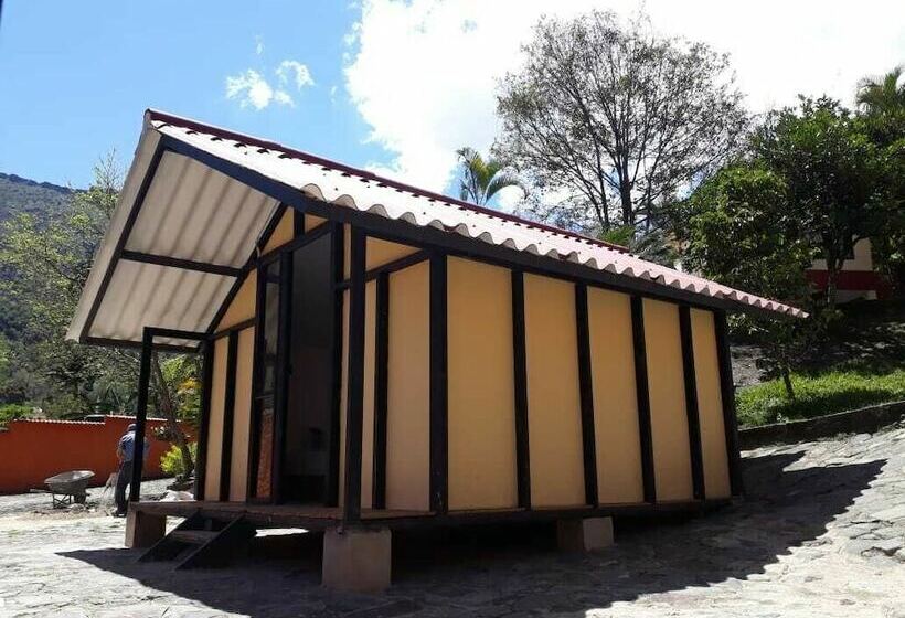 مبيت وإفطار Posada Aventura