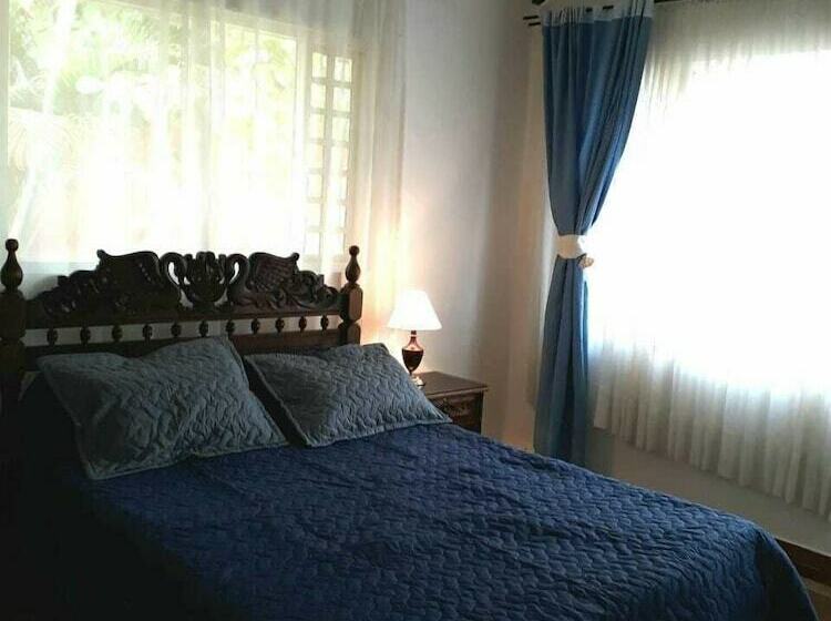 مبيت وإفطار Posada Aventura