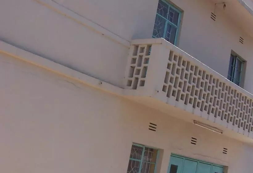 تختخواب و صبحانه Quest Resort