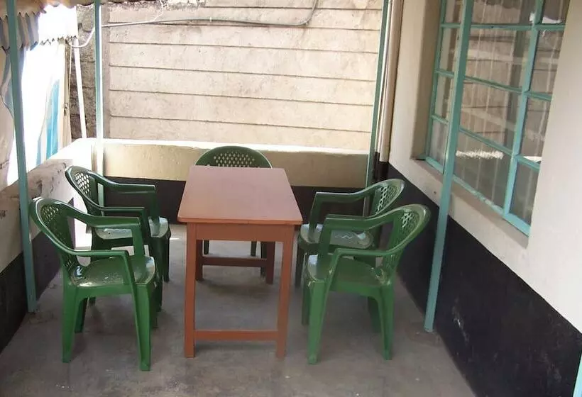 تختخواب و صبحانه Quest Resort