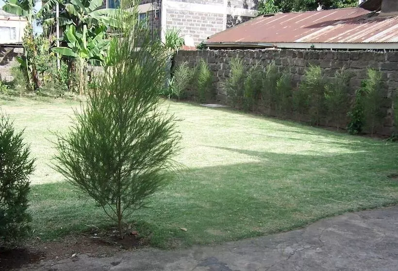 تختخواب و صبحانه Quest Resort