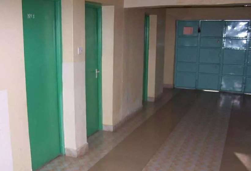 تختخواب و صبحانه Quest Resort