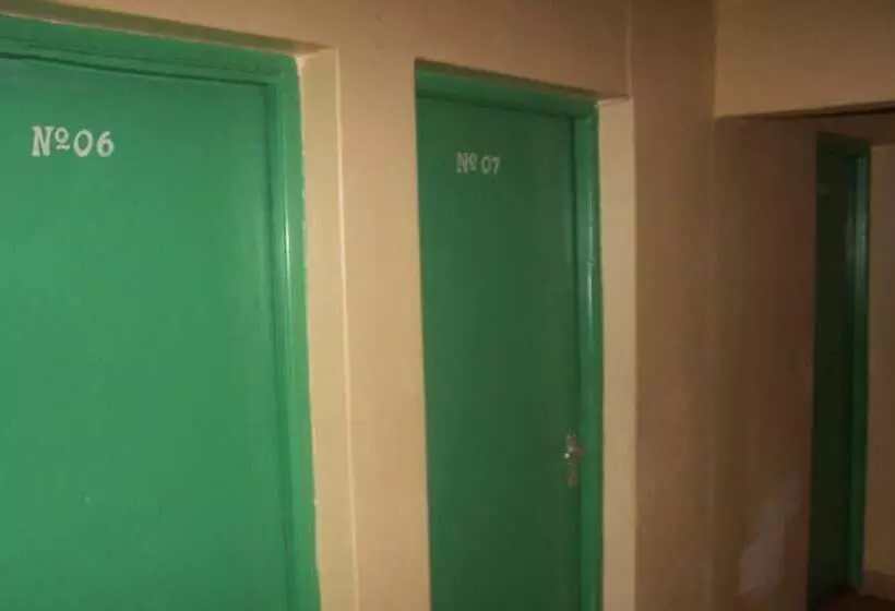 تختخواب و صبحانه Quest Resort