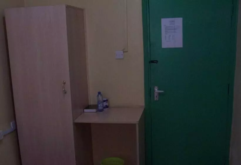 تختخواب و صبحانه Quest Resort