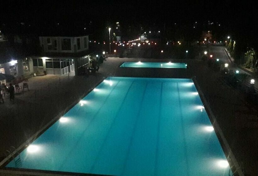 هتل Arambha Resort