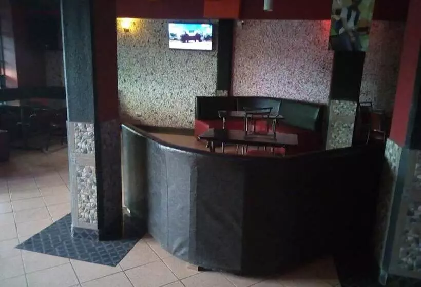 هتل Chartered Guest House