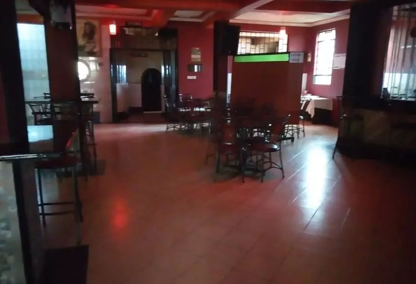 هتل Chartered Guest House