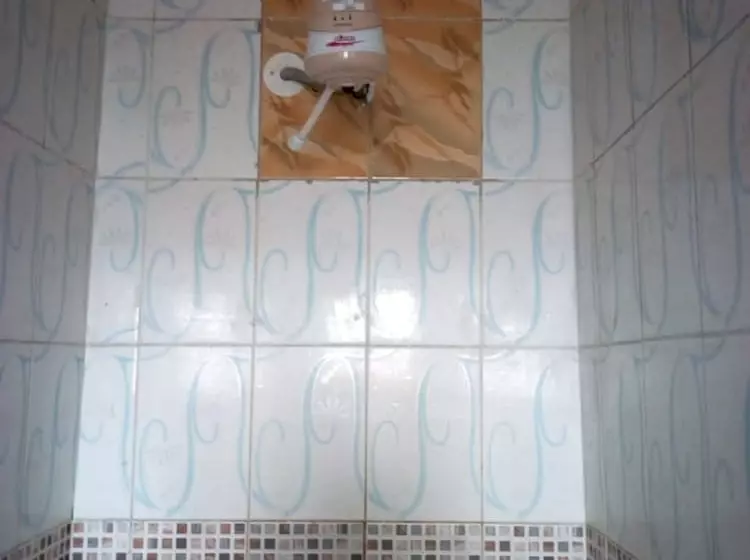 هتل Chartered Guest House