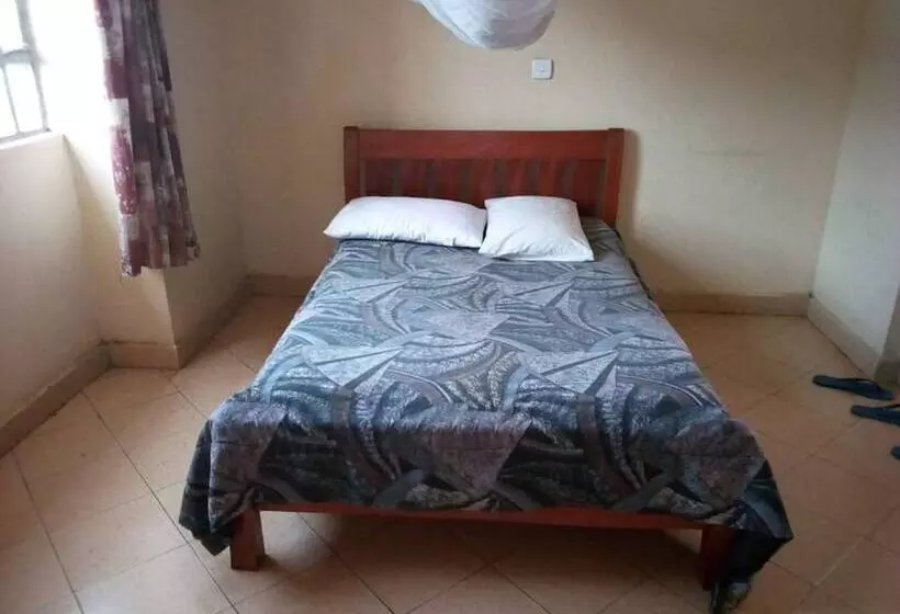 هتل Chartered Guest House