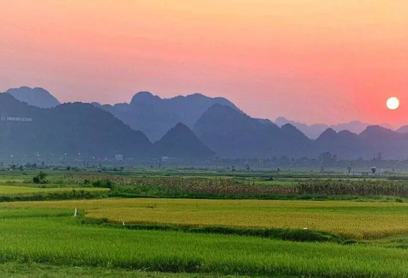 هتل Karst Villas Phong Nha