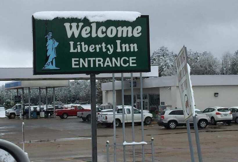 בית מלון כפרי Liberty Inn