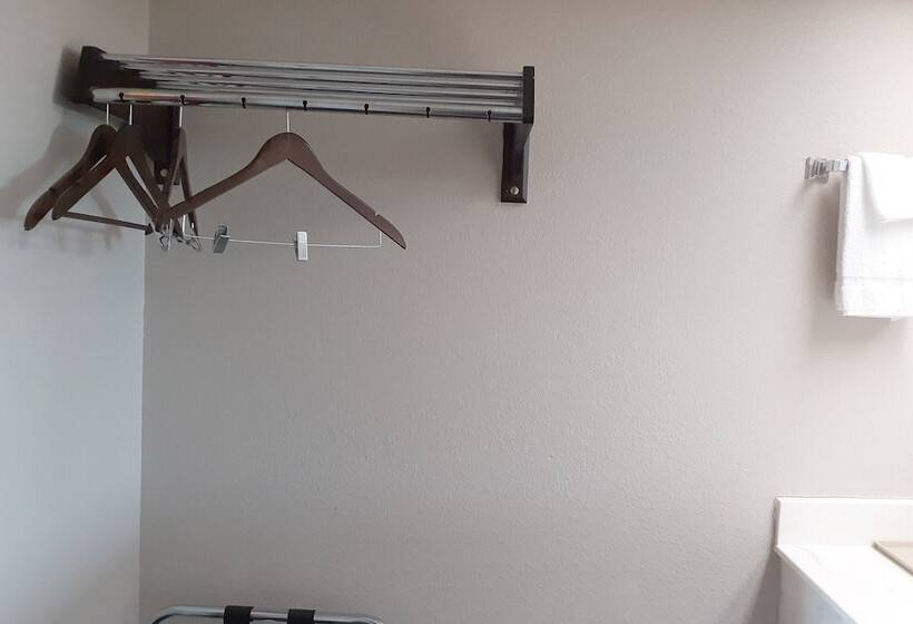 בית מלון כפרי Liberty Inn