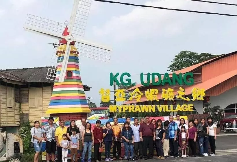 ホテル Myprawn Village