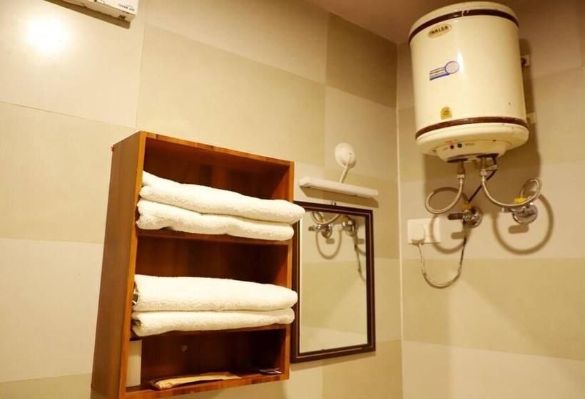 فندق Symphony By Devbhoomi Corbett Resort