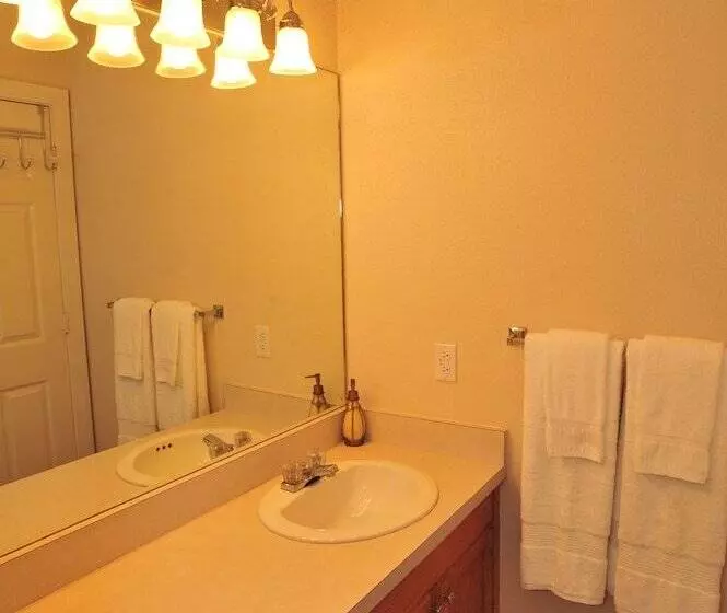 Hotelli The Schmitz Bed & Breakfast