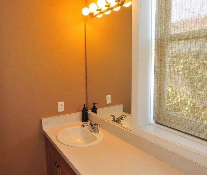 Hotelli The Schmitz Bed & Breakfast