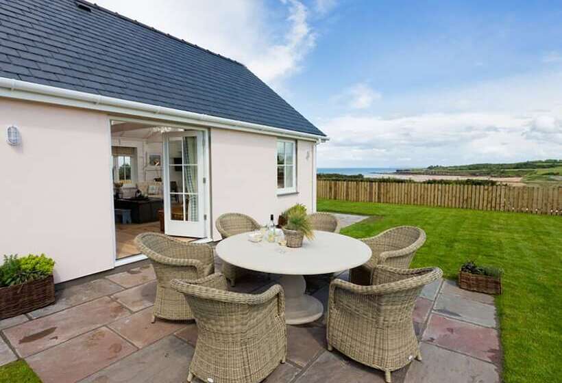 Lligwy Beach Cottage