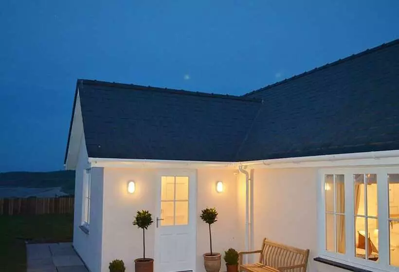 Lligwy Beach Cottage