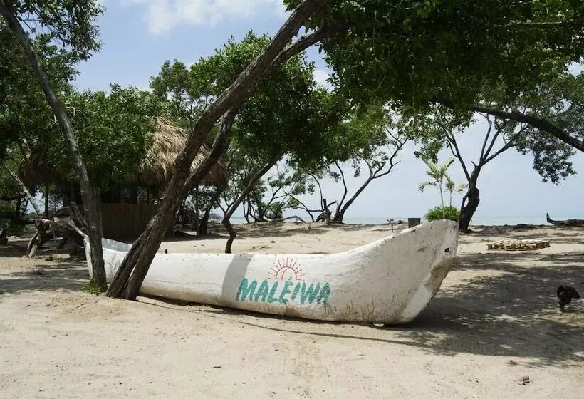 Maleiwa Beach Hostel