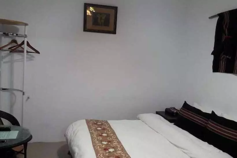 پانسیون Energetic Mary B&b