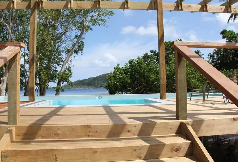 پانسیون Reflections Retreat Vanuatu