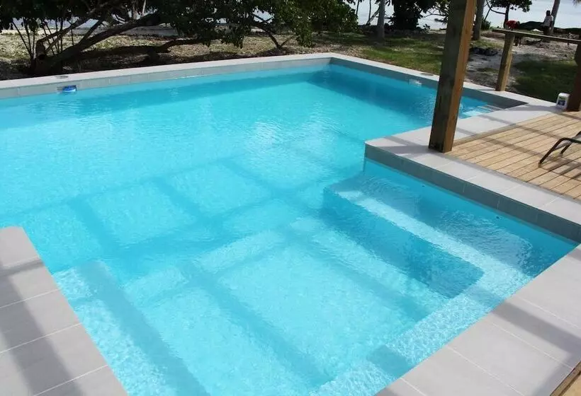 پانسیون Reflections Retreat Vanuatu