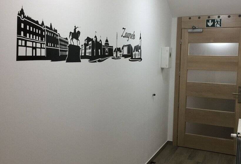 Pensione Sobe Rooms Kvatric