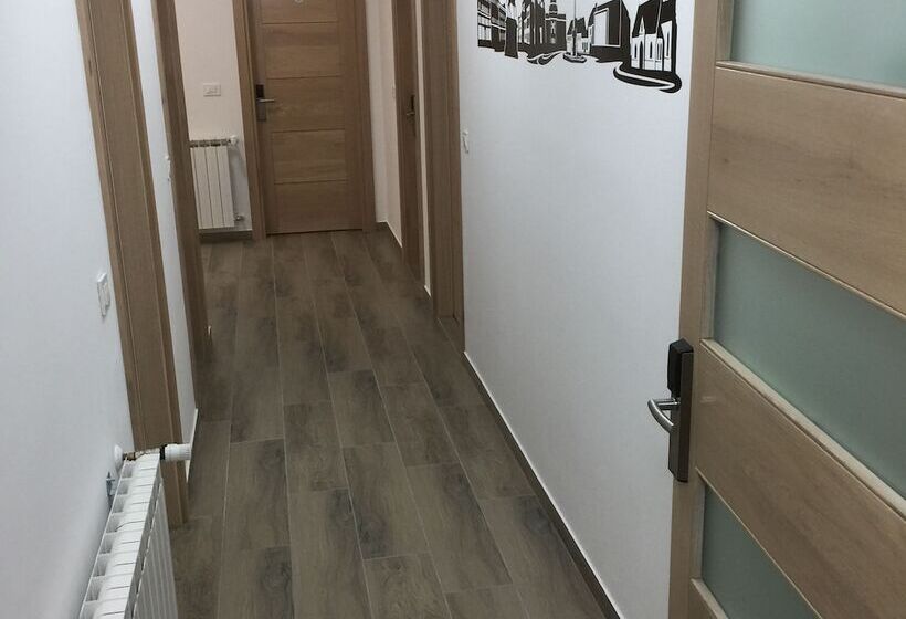 Pensione Sobe Rooms Kvatric